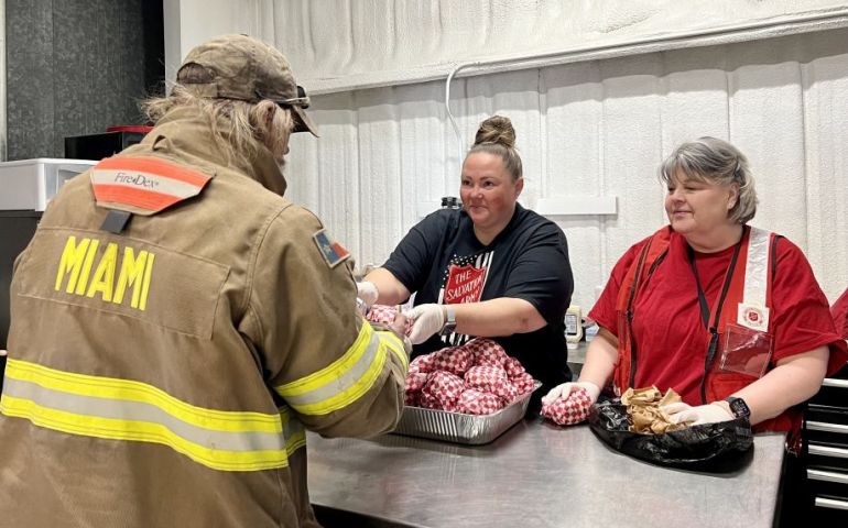 Salvation Army Volunteers Serving as Texas Panhandle Wildfires Threaten Their Community
