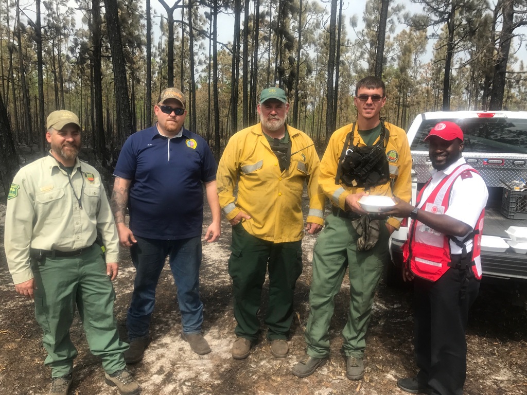 Florida Salvation Army Personnel Provide Comfort During Polk County Wildfire