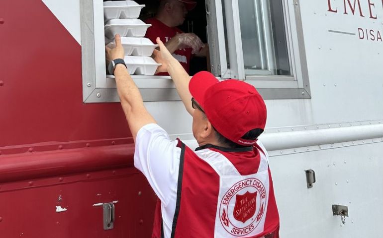 Salvation Army Coordinates Feeding Operation  After Southeast Texas Flooding