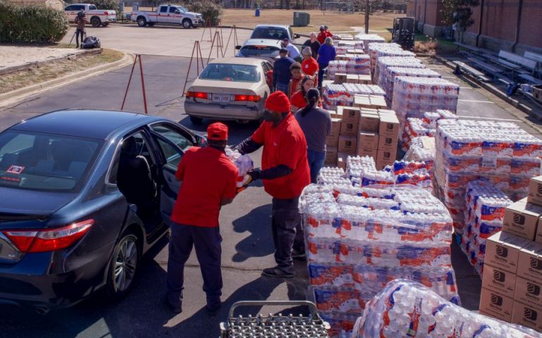 The Salvation Army Provides Drinking Water to a City in Crisis 
