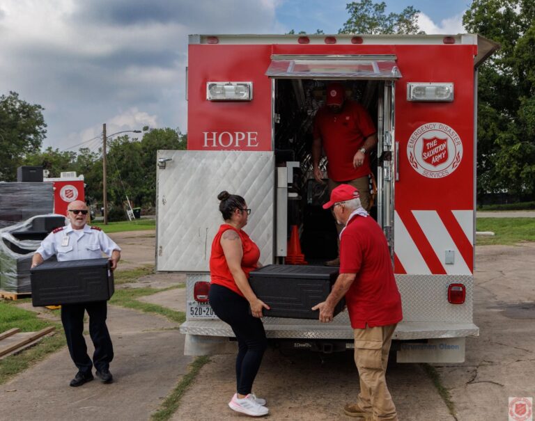 teams loading supplies onto canteens